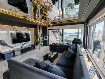 Penthouse 118 m², Sukošan - rooftop terrace and jacuzzi - 7