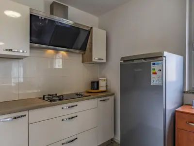 Moderna vila s bazenom i uređenom okućnicom, medulin! - 20