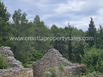 House 2,000 m², Hvar Island - for complete renovation - 3
