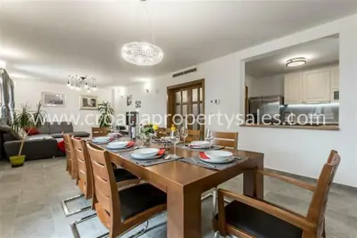 Villa in Omiš, Mediterranean style and fully landscaped yard - 2