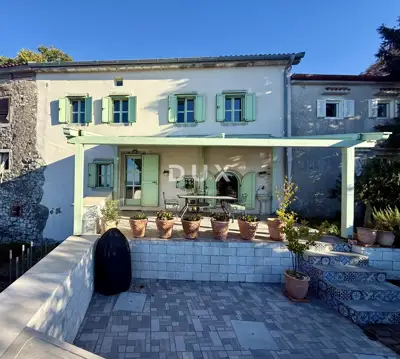 Stone house 250 m², Grobnik - sea view