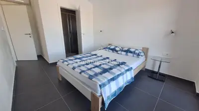 Vrbnik - nova kuća s predivnim pogledom - 10