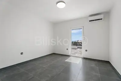 Villa 270 m², Kaštel Novi - pogled na kaštelanski zaljev - 15