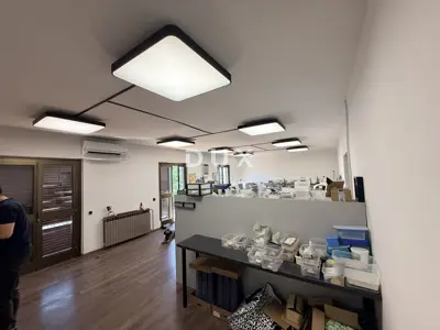 Geschäftshaus 640 m², Rijeka Martinkovac - 20 Parkplätze - 2
