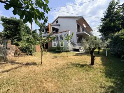 Geschäftshaus 640 m², Rijeka Martinkovac - 20 Parkplätze