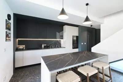 Kuća 130 m², Poreč - natkriveni bazen i vrt - 8