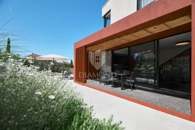 Kuća 130 m², Poreč - natkriveni bazen i vrt - 11