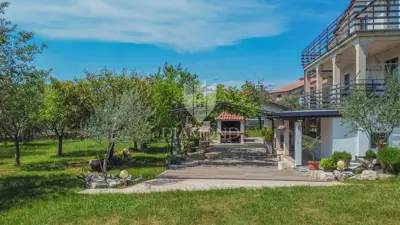 Kuća 350 m², Umag - velika okućnica 4.800 m² - 13