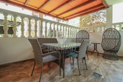 Kuća 350 m², Umag - velika okućnica 4.800 m² - 10