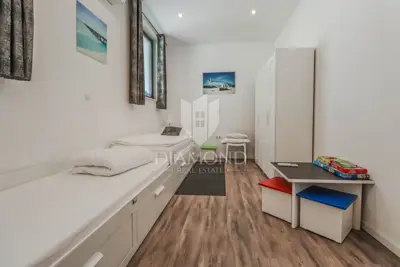 Kuća 350 m², Umag - velika okućnica 4.800 m² - 8