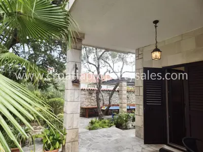 Kuća 223 m², otok Brač - brački kamen i pogled na more - 9