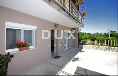 Apartment 151.7 m², Pula Centar - garden 129 m² and terrace - 4
