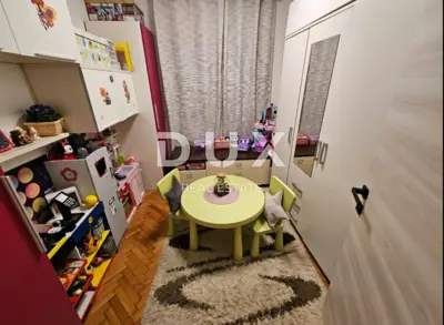 Apartment 151.7 m², Pula Centar - garden 129 m² and terrace - 11