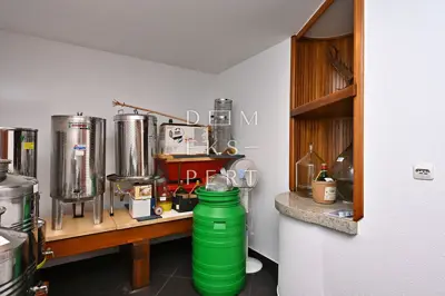 Dobrodol, Samostojeća kuća u Dobrodolu, Šiletići - 10