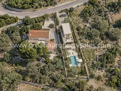 Building plot, Hvar Island - close to the center and the sea