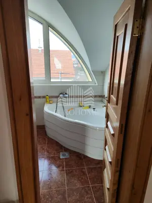 Stan 96 m², Gornja Dubrava, dvoetažni i 4 kupaonice - 17