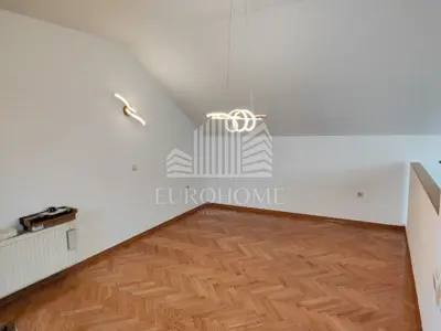 Stan 96 m², Gornja Dubrava, dvoetažni i 4 kupaonice - 13