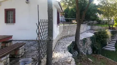 House 450 m², Poreč surroundings - spacious plot 2,400 m² - 9