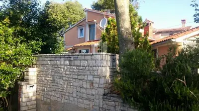 House 450 m², Poreč surroundings - spacious plot 2,400 m²