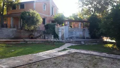 House 450 m², Poreč surroundings - spacious plot 2,400 m² - 14