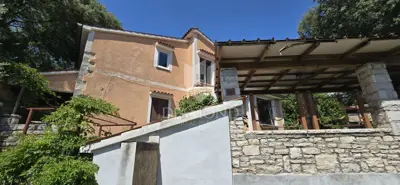 House 450 m², Poreč surroundings - spacious plot 2,400 m² - 4