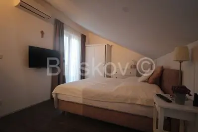 Stan 87 m², Mimice - pogled na more i grijani bazen - 14