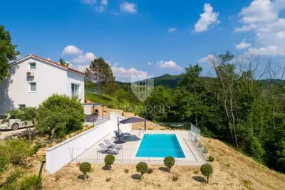 Haus 100 m², Zarečje - Pool und Grundstück 4.300 m² - 18