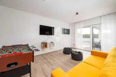 Villa 220 m², Svetvinčenat - pool and privacy - 11