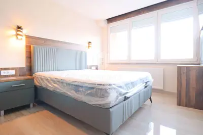 Stan 75 m², Sesvete - potpuno renoviran i namješten - 12