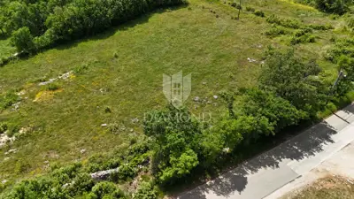 Building plot 983 m², Labin - quiet location near the center - 2