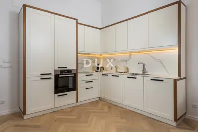 Apartment 90 m², Opatija - Centar, 50 m from the sea - 9