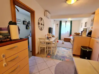 Apartment, Poreč, 2 bedrooms, loggia with sea view - 3
