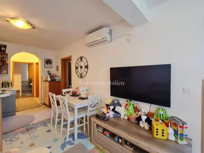 Apartment, Poreč, 2 bedrooms, loggia with sea view - 2