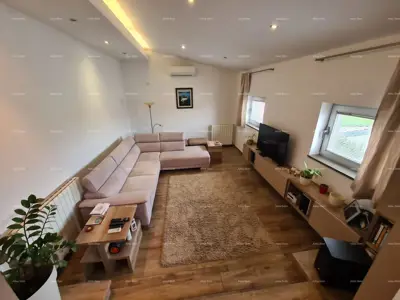Haus 150 m², Pula Centar - Gewerberaum und Wohnung - 12