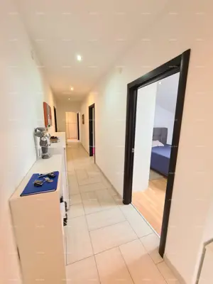 Haus 150 m², Pula Centar - Gewerberaum und Wohnung - 3