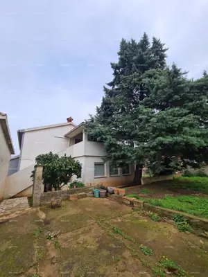 Haus 150 m², Pula Centar - Gewerberaum und Wohnung - 2