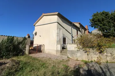 Kuća 110 m², Labin okolica - pogled na prirodu i brežuljke - 3