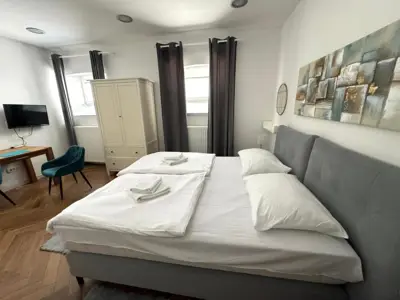 Stan 95 m², Pula Centar - 3 stambene jedinice - 6