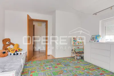 Wohnung zum Kauf in Trešnjevka, 88 m² - 12