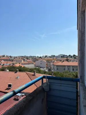 Stan 63 m², Pula Centar - dvije terase i odvojena kuhinja - 12