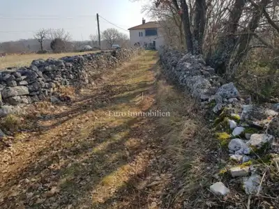 Building plot 5,404 m², Smoljanci - flat and regular in shape - 9