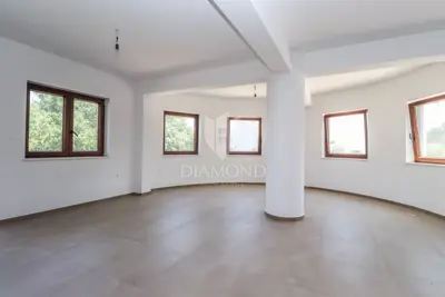 Stan u Puli, Centar - dvije spavaće sobe i ostava