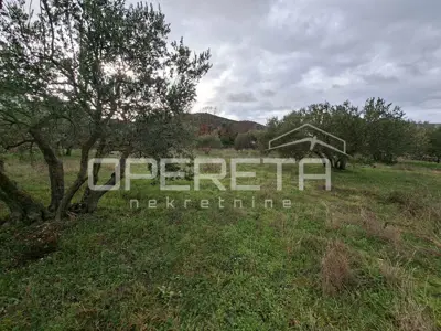 Building plot 3,719 m², Bilice, near Šibenik - 3