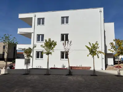 Novalja - apartman s velikom terasom, pogled na more - 15