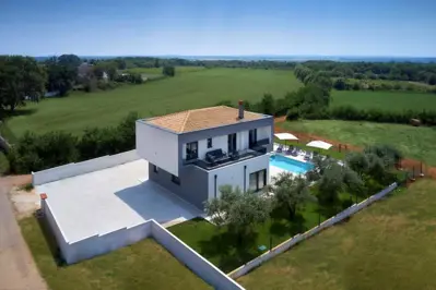 Villa 170 m², Marčana - pool and privacy