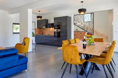 Vila 170 m², Marčana - bazen i privatnost - 22