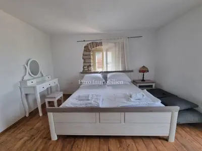 Renovated stone house with pool, 3 km from the sea - 22