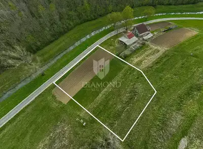 Building plot 2,277 m², Grožnjan by the stream and quiet location - 4