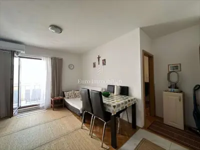 Stan 40 m², Makarska - dvosoban, balkon i parkirno mjesto - 3