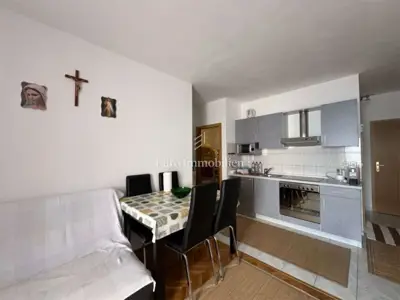 Stan 40 m², Makarska - dvosoban, balkon i parkirno mjesto - 2
